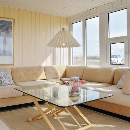 2 Bedroom Amazing Home In Lemvig Norby  Екстер'єр фото