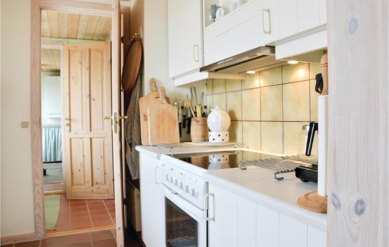 2 Bedroom Amazing Home In Lemvig Norby  Екстер'єр фото