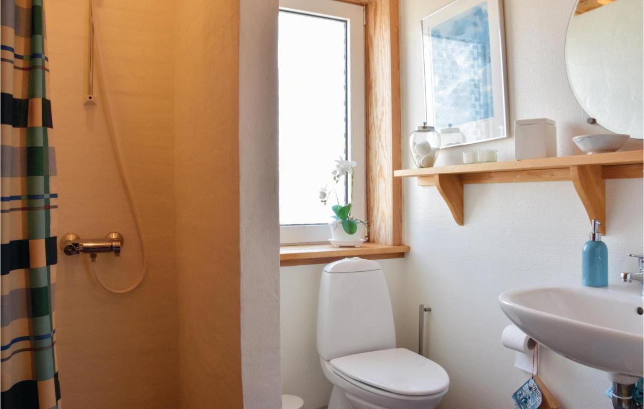 2 Bedroom Amazing Home In Lemvig Norby  Екстер'єр фото