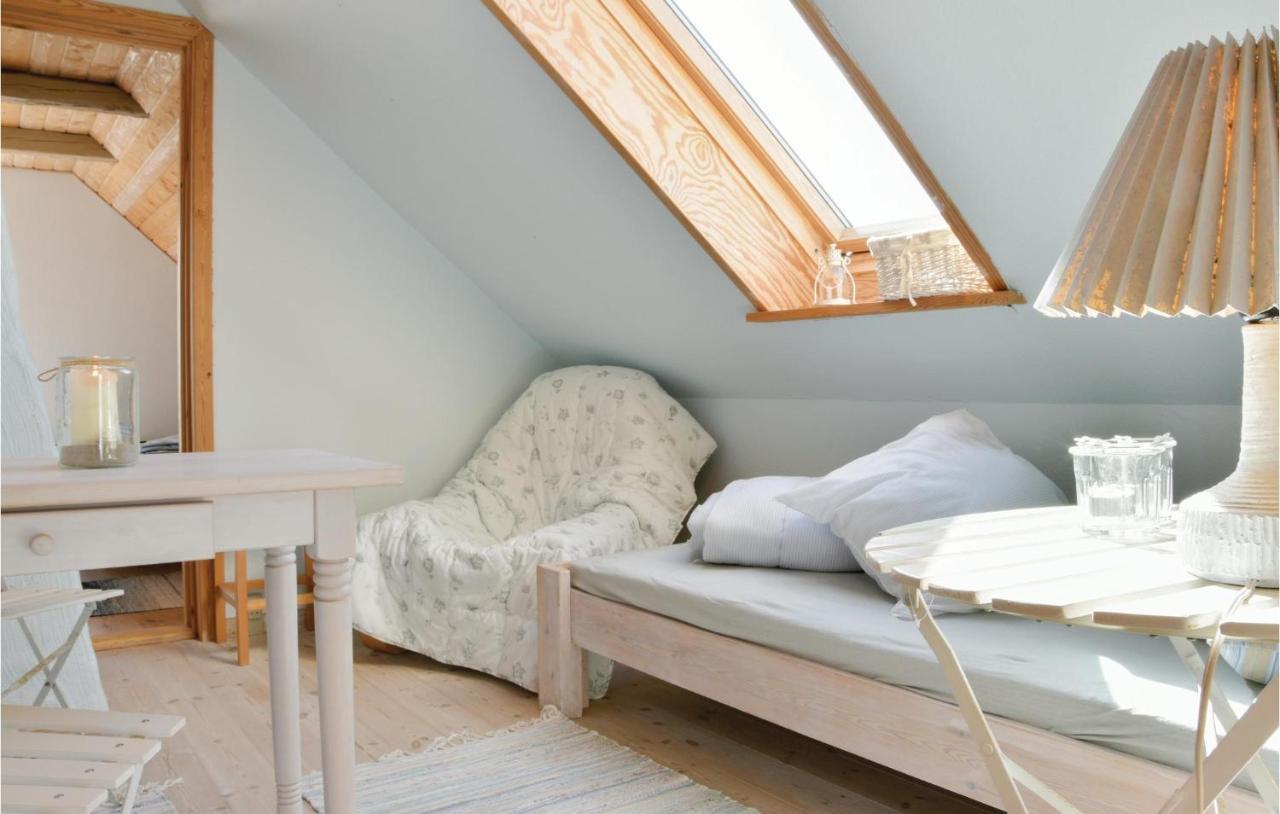 2 Bedroom Amazing Home In Lemvig Norby  Екстер'єр фото